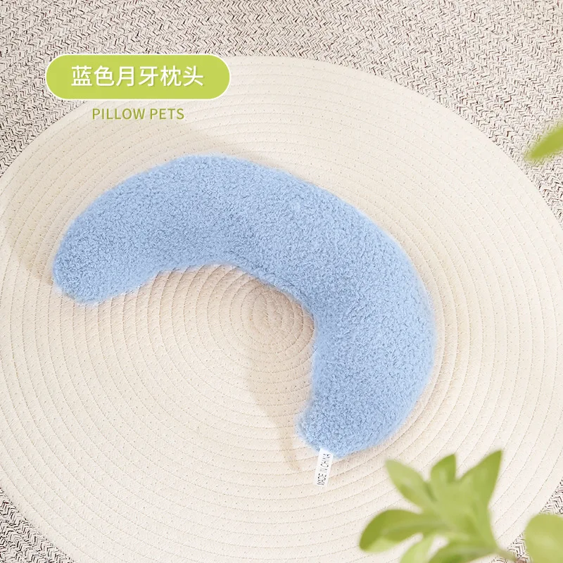 Plain light-blue curved pillow